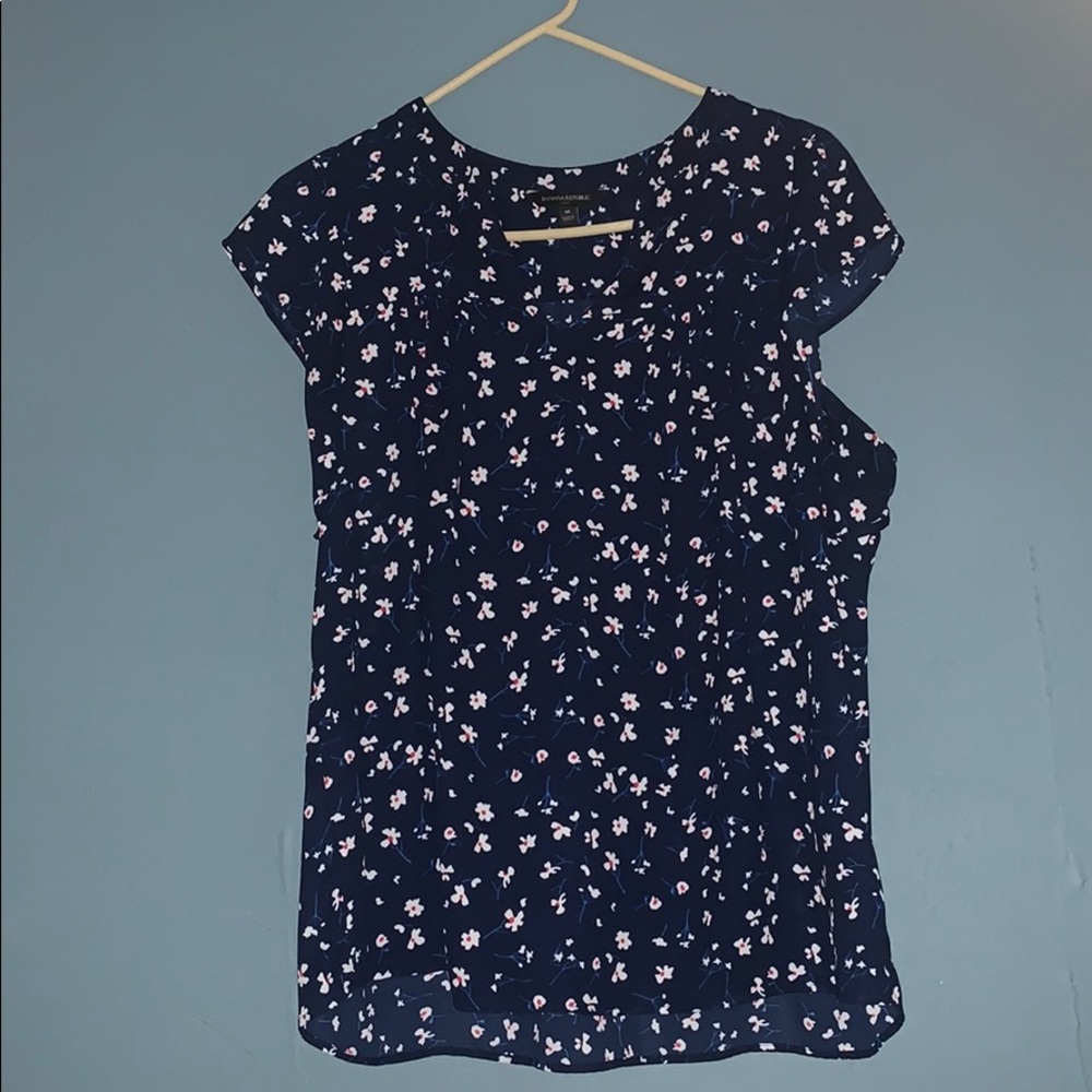 Banana Republic popover top